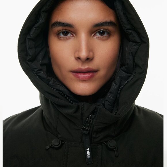 Aritzia powder jacket - Picture 3 of 13